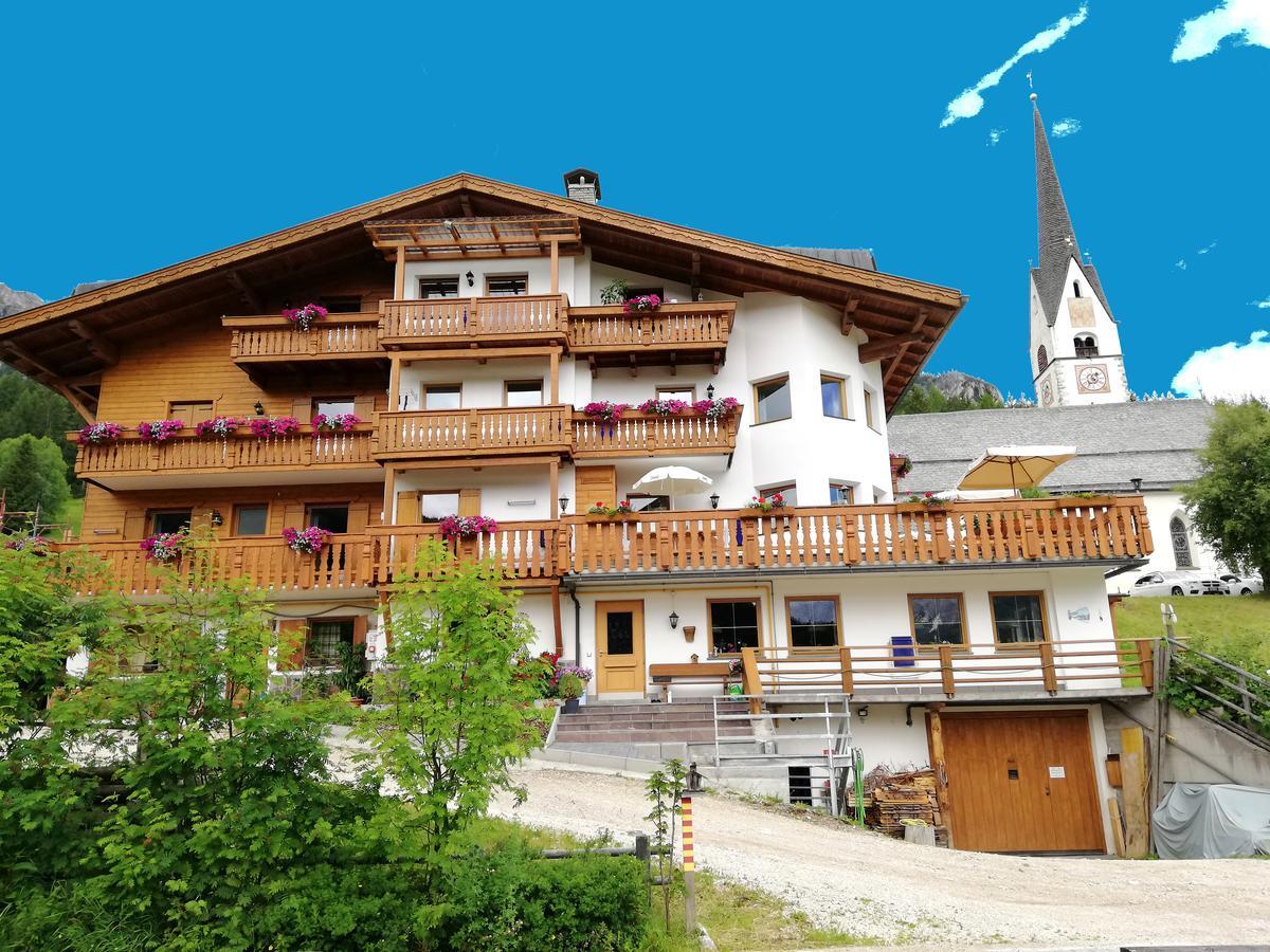 Garni Miriam Hotell La Villa  Eksteriør bilde